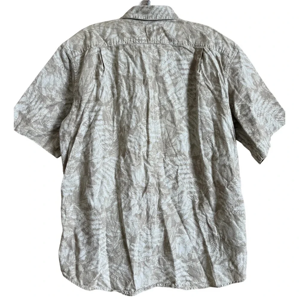 Eddie Bauer Short Slve Shirt Mens Large Beige Floral Relaxed Fit Casual Vacation
